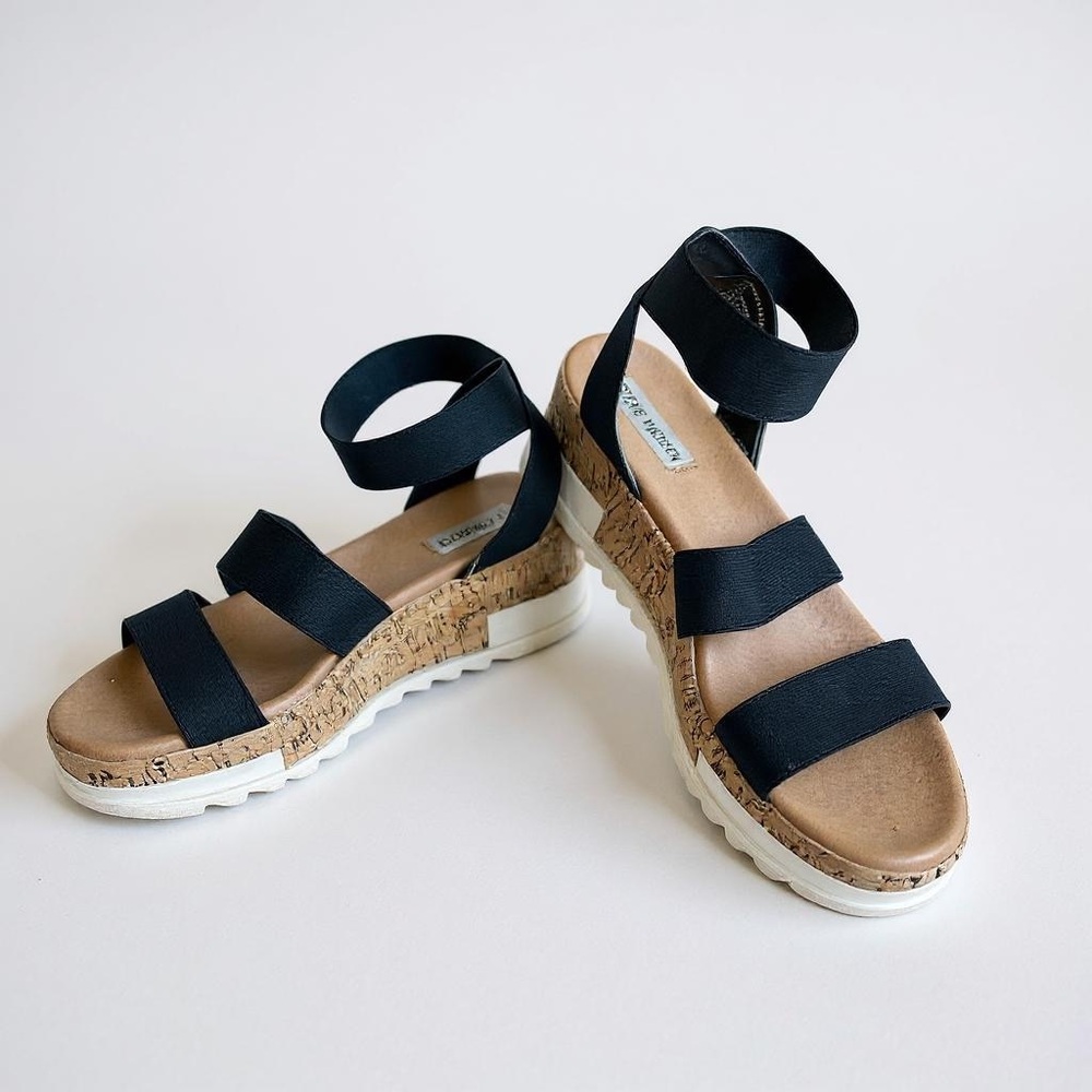 Steve Madden Black and Tan Bandi Platform Sandal with cork sole size 9.5